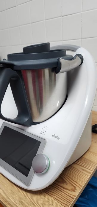 Bimby TM6 com dois copos