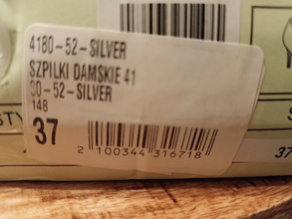 Szpilki damskie srebrne