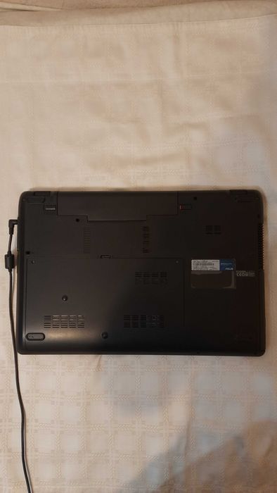 Ноутбук ASUS K73E  17" дюймов