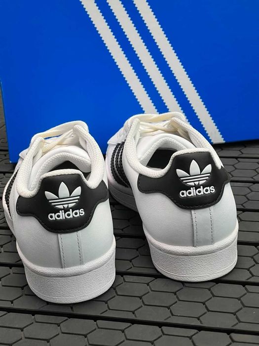 Oryginalne męskie buty adidas Superstar XLG White R.38