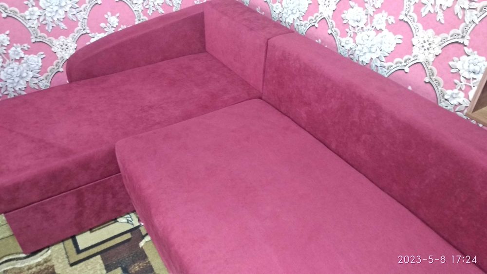 М'який куточок для вітальні