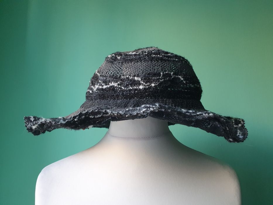 Kapelusz vintage handmade z szerokim rondem i kwiatem real vintage 50s