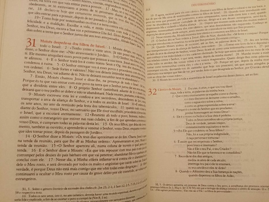 Bíblia Sagrada [Antigo e Novo Testamento]