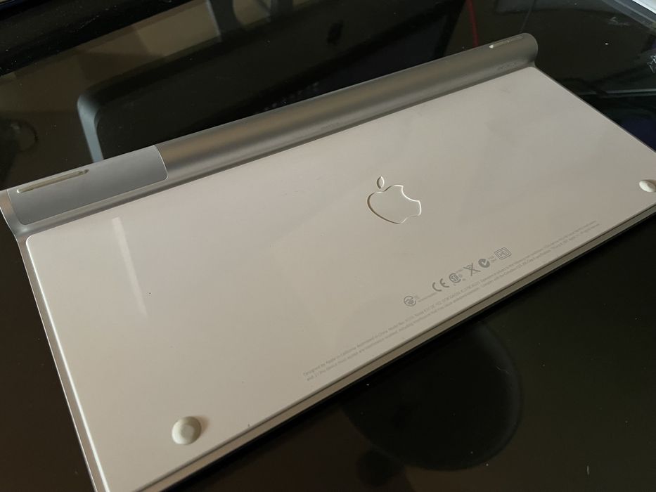 Magic Keyboard (Some keys damaged)64284551522177122