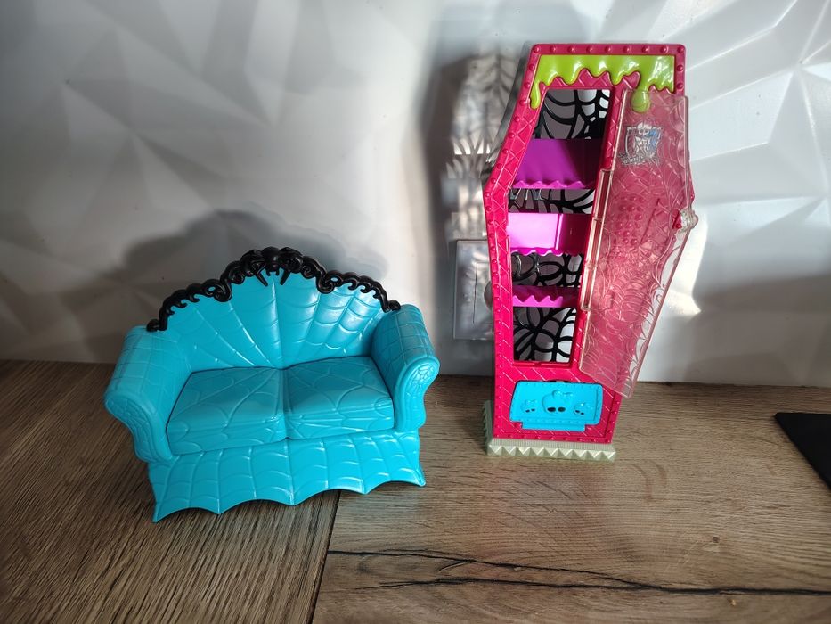 Monster high kanapa i szafa zestaw