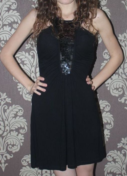 MANGO czarna imprezowa mini sukienka z cekinami