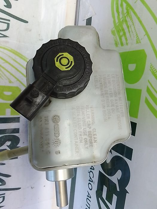 Bomba central dos travões AUDI A3 (8P1)