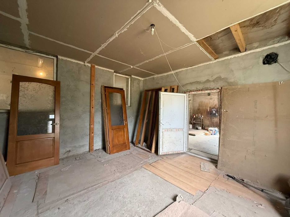 Продаж комерційного приміщення (270 м.кв.) в м.Рудки(БЕЗ КОМІСІЇ)