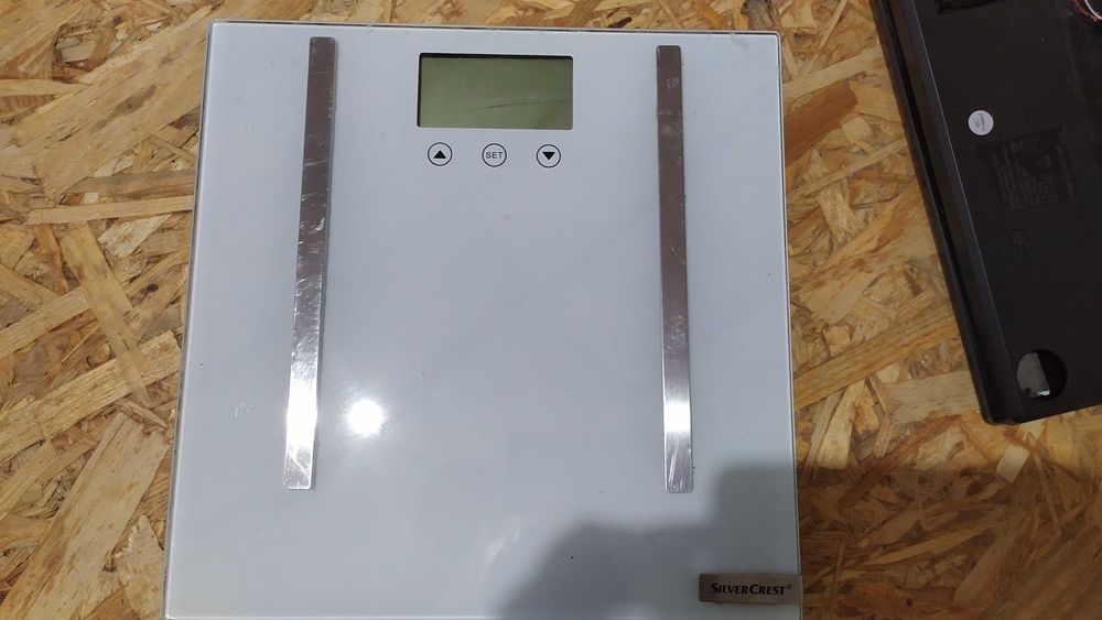 Веси напольные Silver Crest