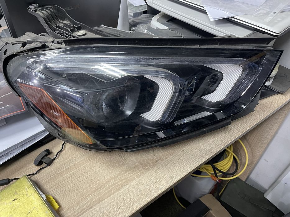 Фара Mercedes GLE 167
