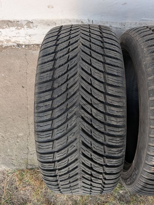Opony wielosezonowe Nokian 225 45 R17