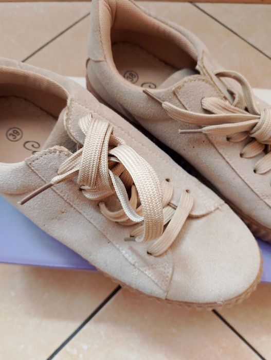 Nowe damskie buty