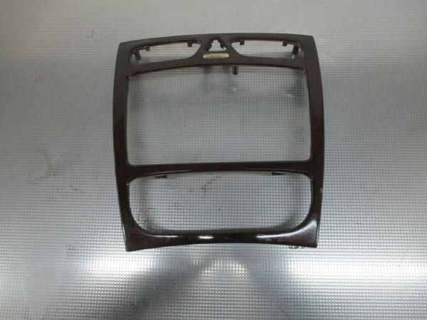 Moldura da consola central / rádio / aro MERCEDES-BENZ Classe C (W203)