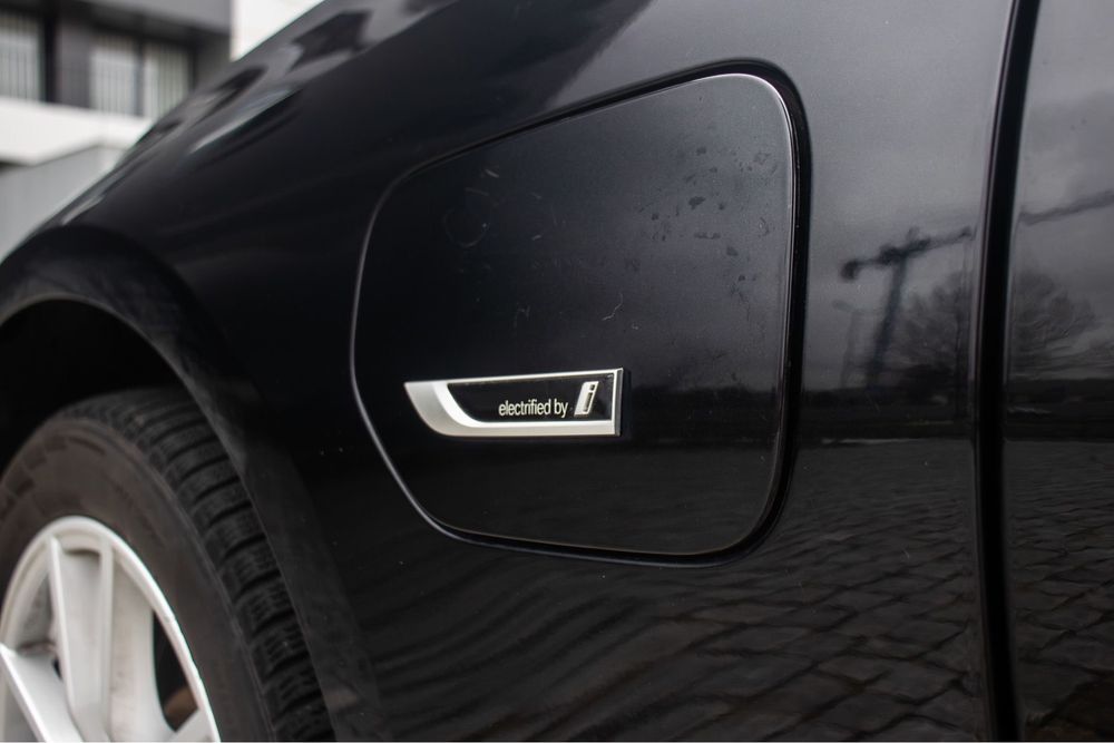 BMW 330e Touring Sport Line 2022 | 292cv | Plug-In | Automática