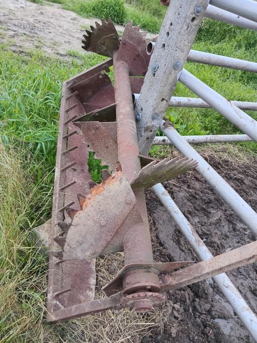 Adapter rozrzutnika slimak lopaty