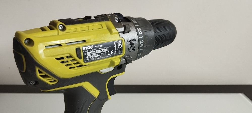 Berbequim/martelo  RYOBI R18PD3