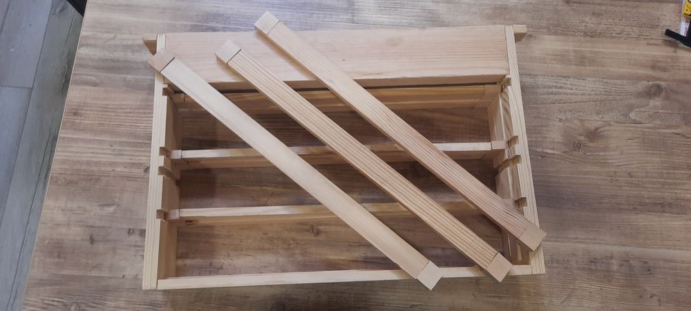 Прививочна рамка для виводу маток