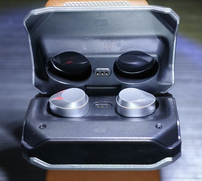 Bluetooth Наушники / Беспроводные / TWS