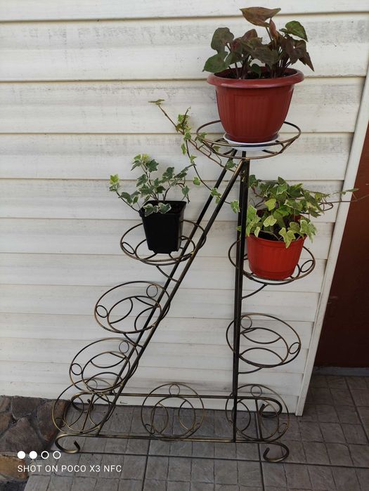 подставка для 9 и 10 цветов металлическая парус