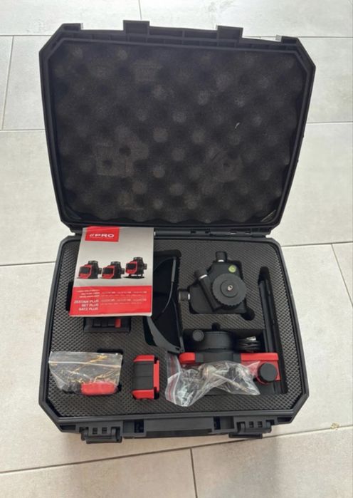 Laser wieloliniowy AQ3DG,