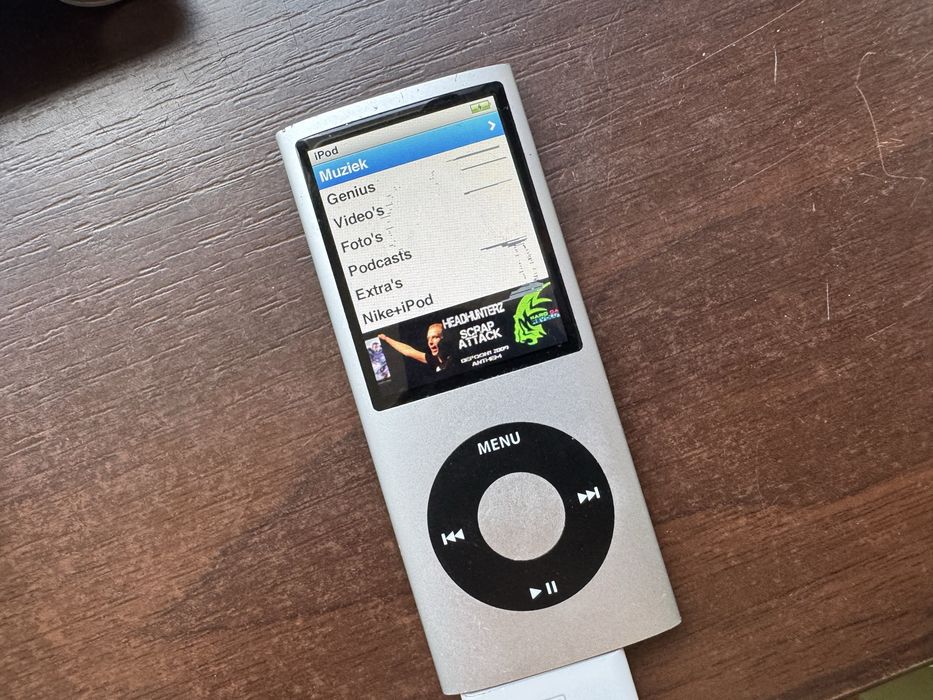 Ipod nano 4, 4Gb, mp3, aac, Apple Lossless, AIFF