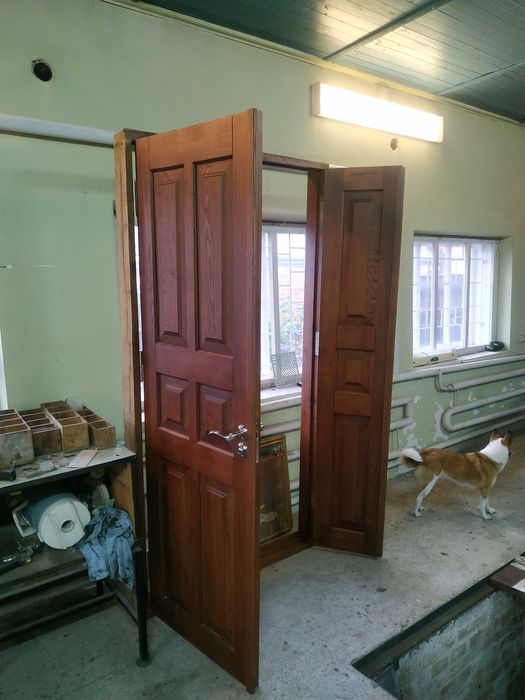 продам дверной блок