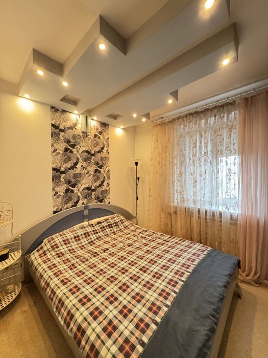 Продам 3к.кв возле метро Спортивная