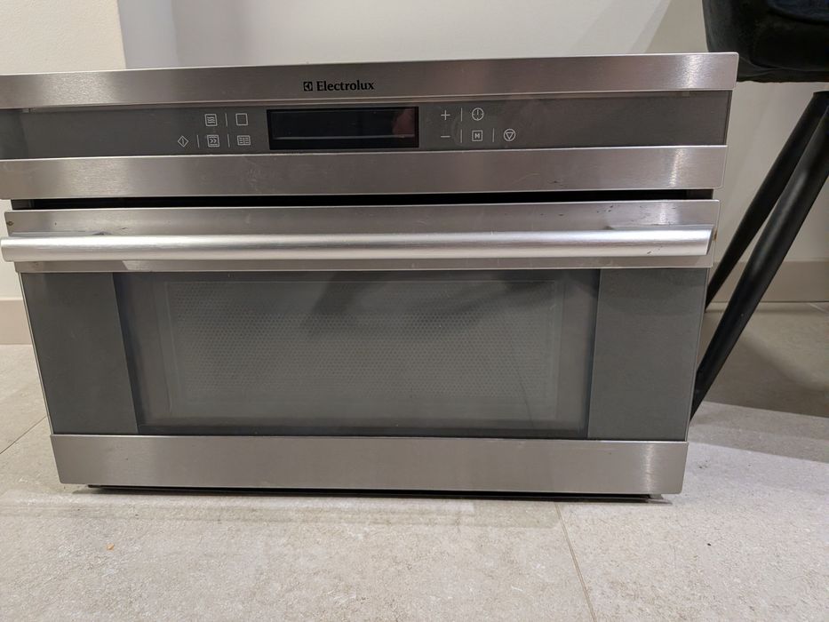 Piekarnik z mikrofalówka Electrolux