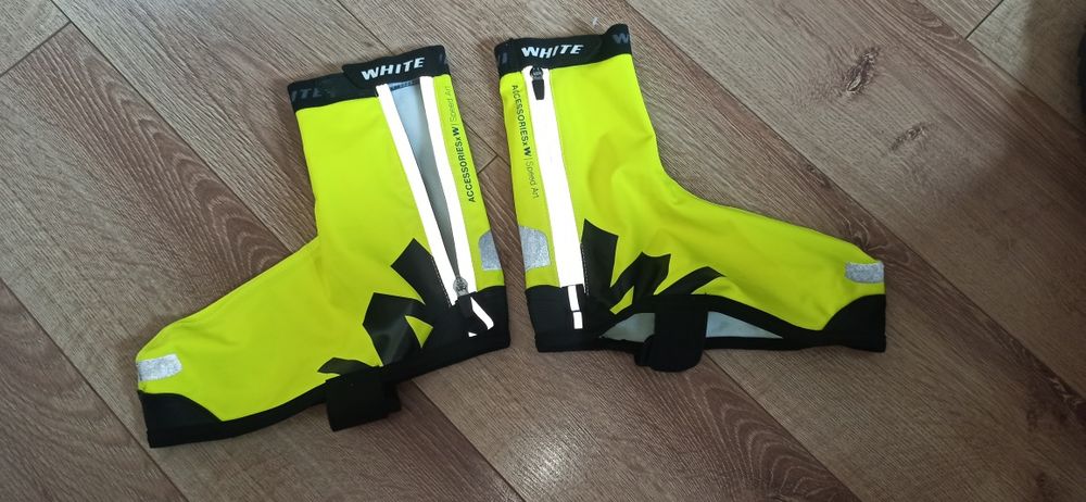 Ochraniacze na buty kolarskie firmy White. Nowe