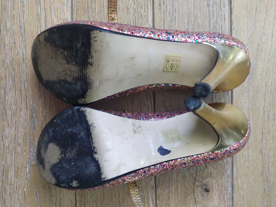 Brokatowe czółenka na obcasie Kolorowe Błyszczące szpilki