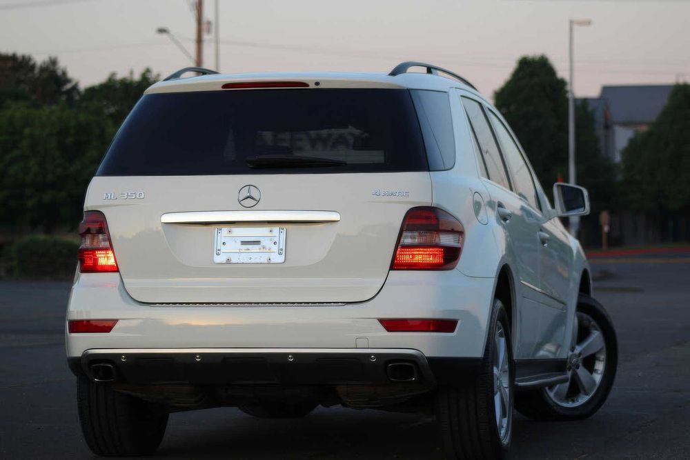 Mercedes-Benz M-Class Ml 350 4Matic      2011