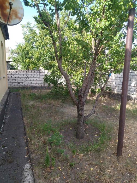 Дом 146 вк.м, 22,5 сотки земли п. Зидьки г. Змиёв