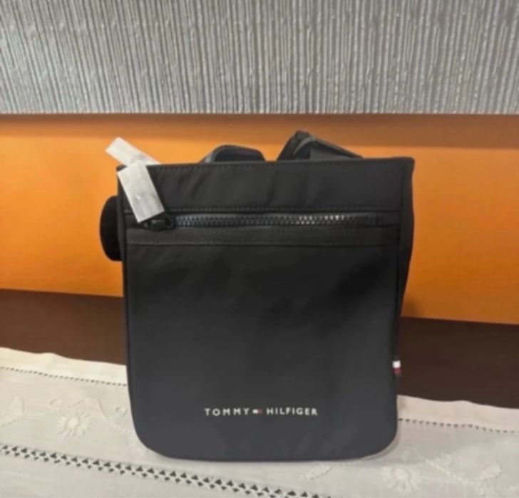 Mala tiracolo Tommy Hilfiger