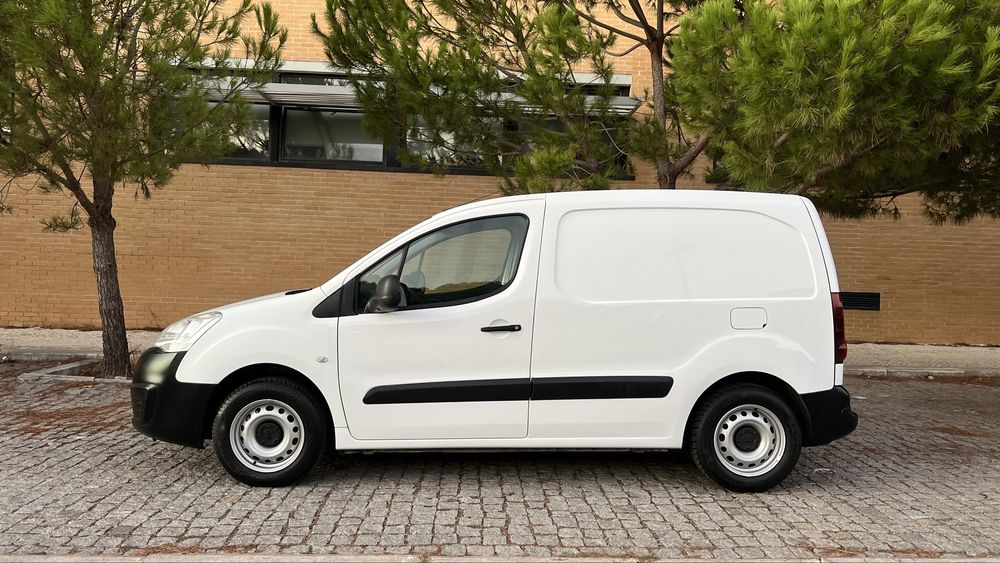 Peugeot Partner  1.6 hdi  3 lugares / 2016 Sem Adblue