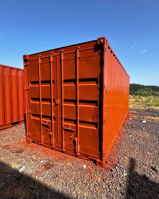 Contentor Marítimo 20' (6 metros) - Com Transporte Incluído!