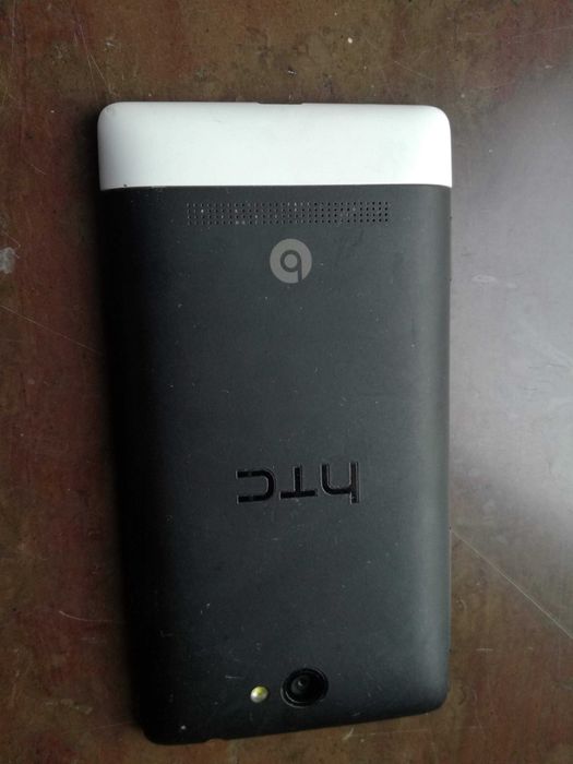 HTC Windows Phone 8S na części