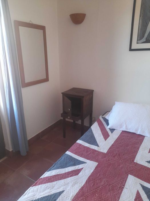 Quarto em vila nova de Milfontes