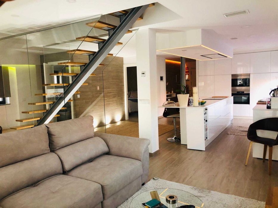 Vende-se apto. centro Alvor