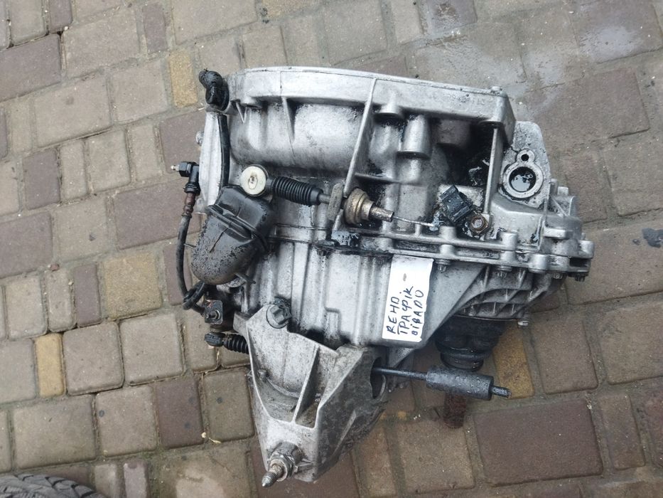 Коропка Рено трафік віваро лагуна