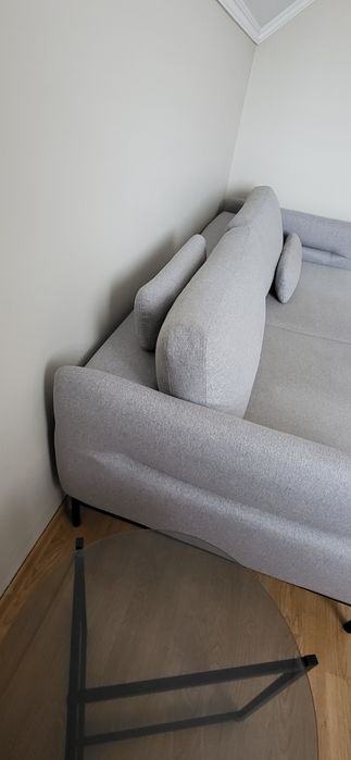 Rozkładana sofa z pufą duero