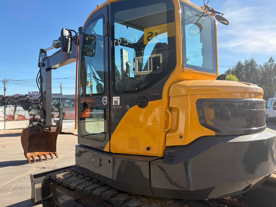 Giratória Volvo ECR 88 D Raio Curto