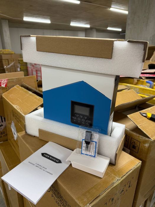 Гібридний сонячний інвертор Easun Power. ..