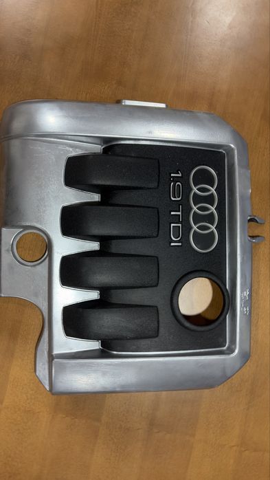 Tampa de motor Audi A3 8P