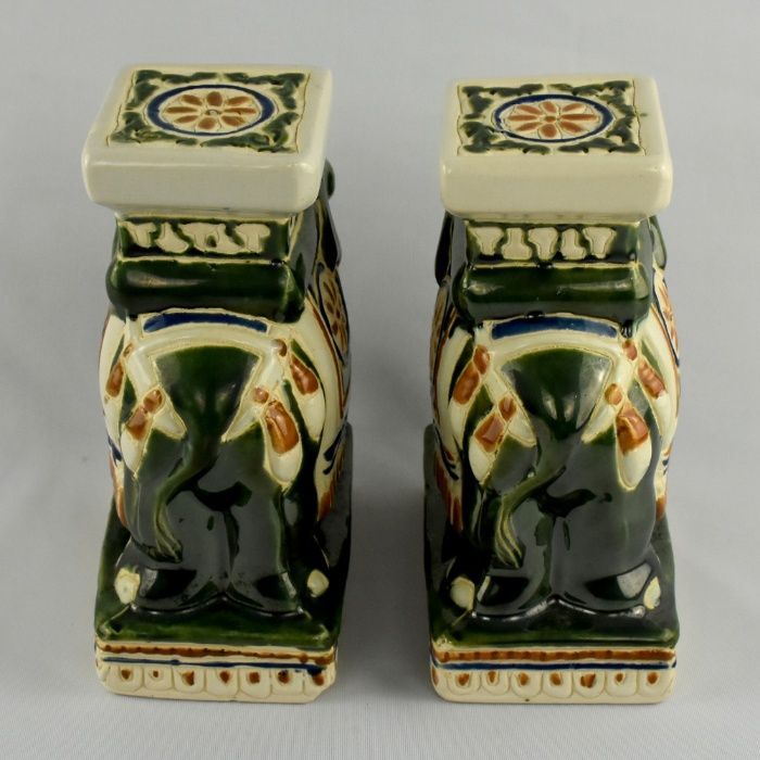 Par de Elefantes em porcelana da China, pintados à mão