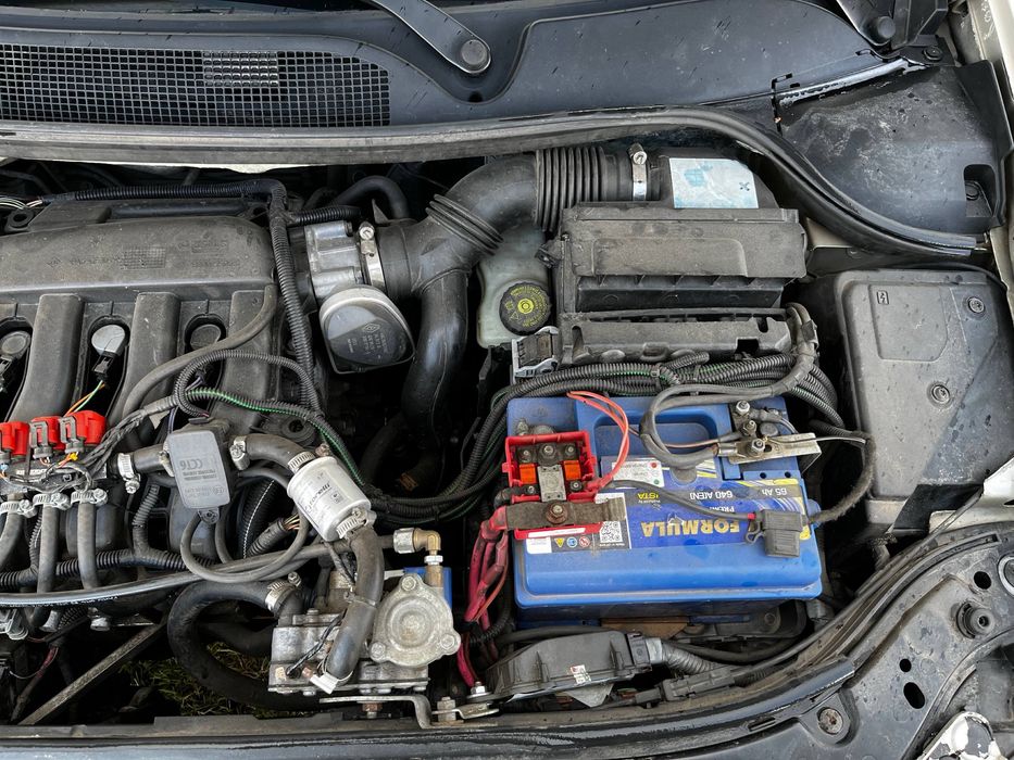 Продам Renault Megane ( газ/бензин )