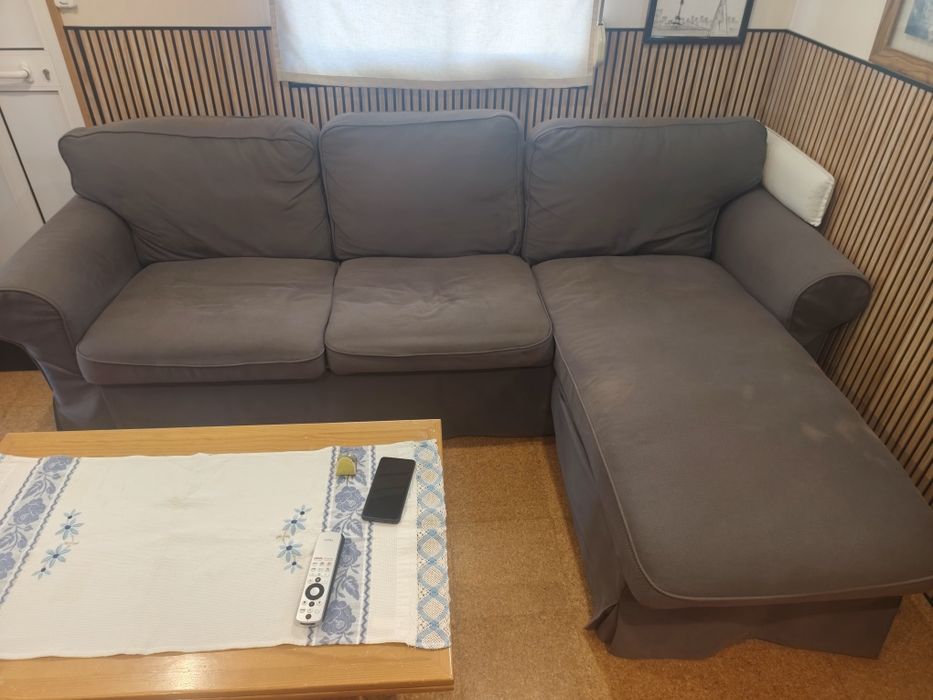 Sofá Ektorp com chaise long