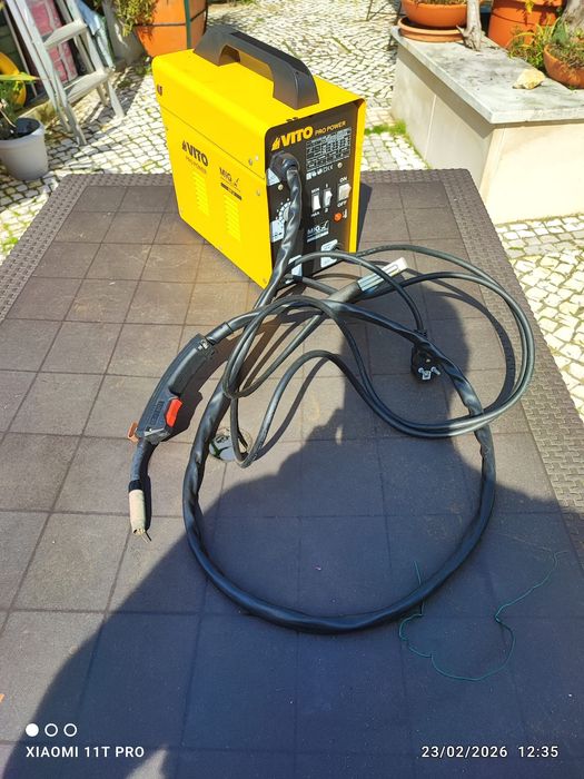 Máquina de soldar a fio Vito