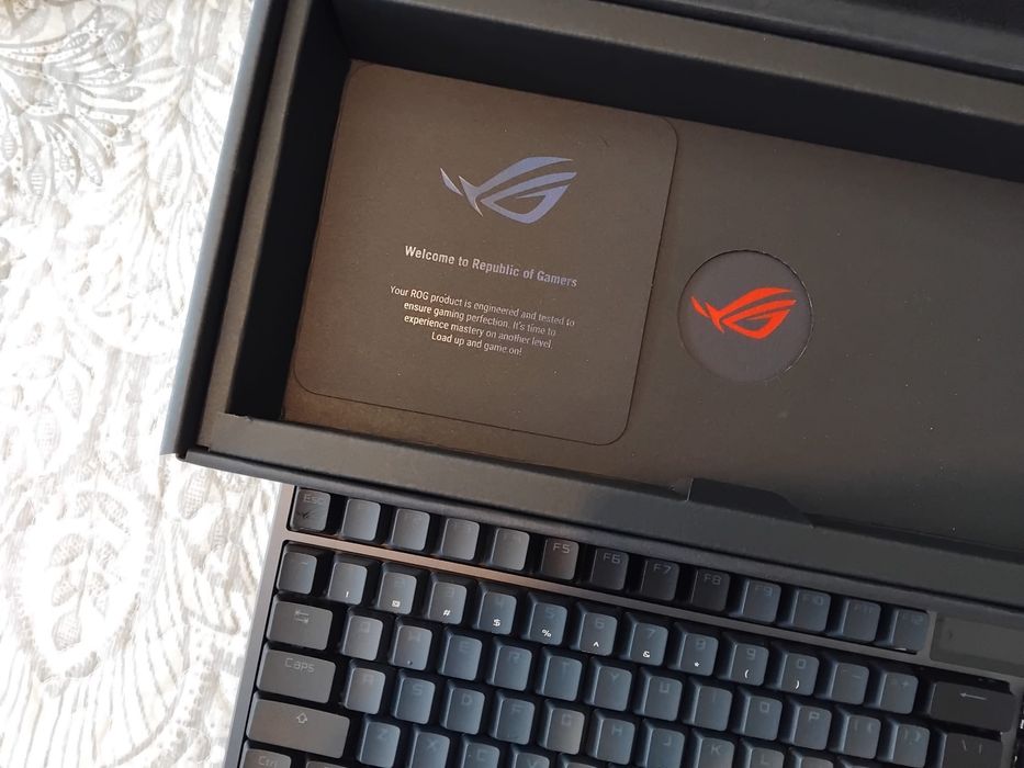 Teclado Asus ROG Azoth