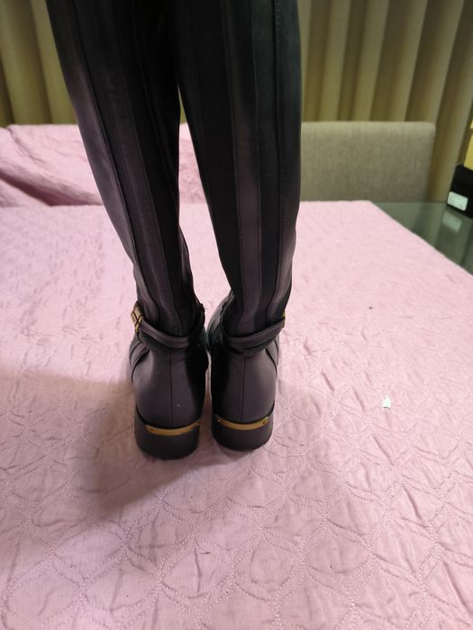 Botas em pele Pretas