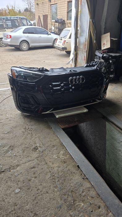 Бампер капот фара Q5 80A.